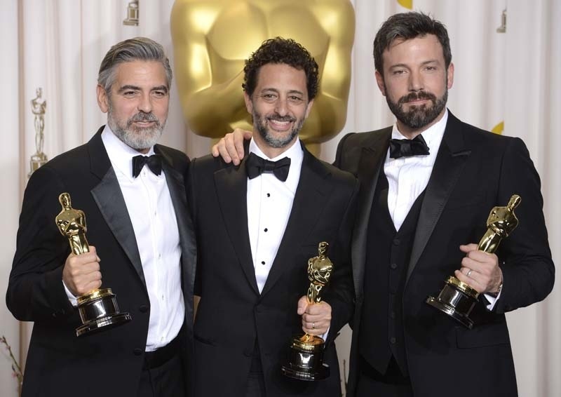 http://4.bp.blogspot.com/-zBQ2wrbc7uc/US5OJPLrODI/AAAAAAAAA3Y/0sDBp5B4yDo/s1600/oscar laureat.jpg